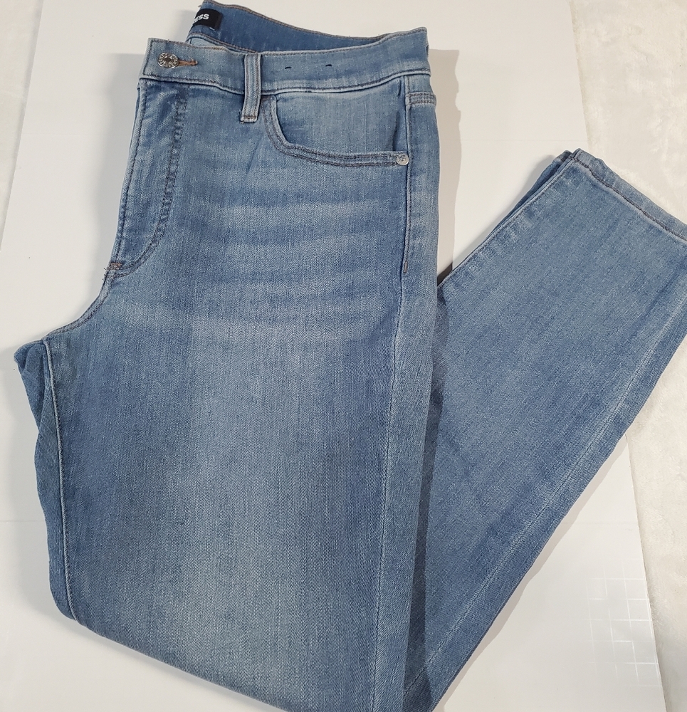 Express Mid-Rise Skinny Jeans
